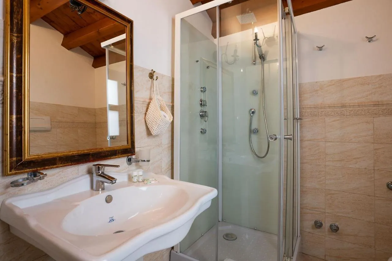 Ares Rooms Ortigia Syracuse 3*,