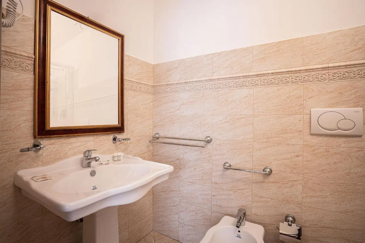 Ares Rooms Ortigia Syracuse Italy