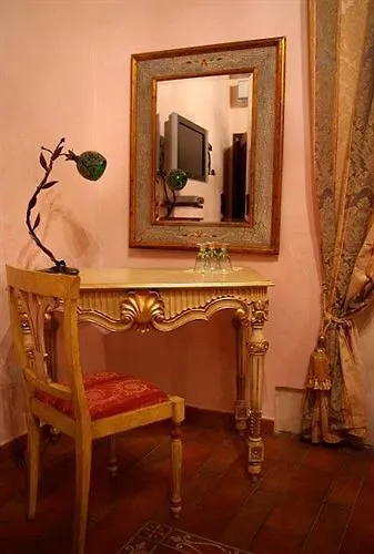 Ares Rooms Ortigia Syracuse Italy